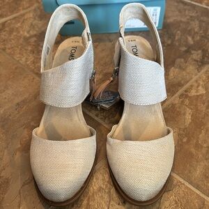 New in box! Toms Majorca closed toe sandal